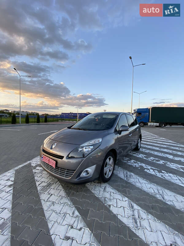 Минивэн Renault Grand Scenic 2011 в Стрые