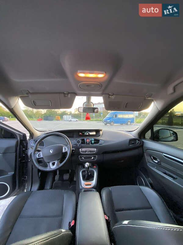 Минивэн Renault Grand Scenic 2011 в Стрые