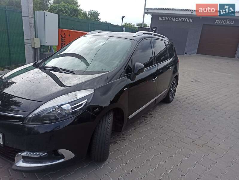Renault Grand Scenic 2015