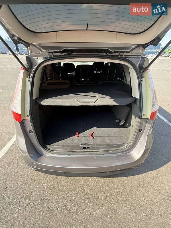 Минивэн Renault Grand Scenic 2009 в Подгородном