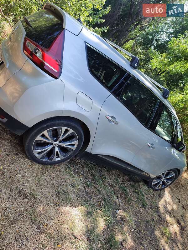 Renault Grand Scenic 2018