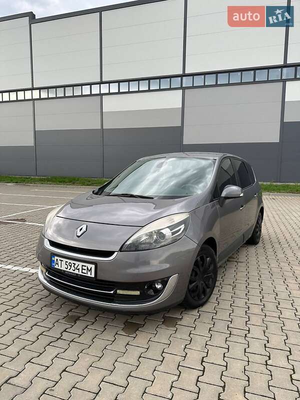 Renault Grand Scenic 2012