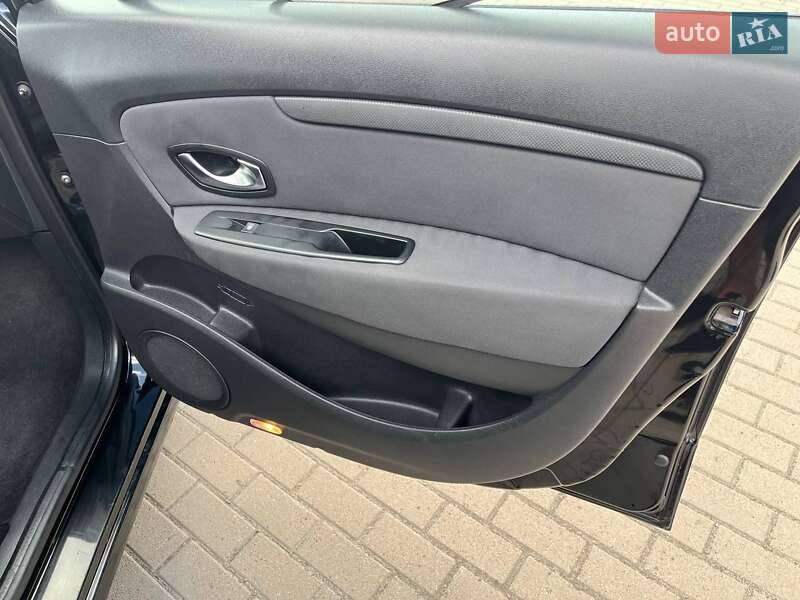 Мінівен Renault Grand Scenic 2011 в Івано-Франківську