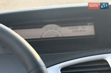 Минивэн Renault Grand Scenic 2010 в 