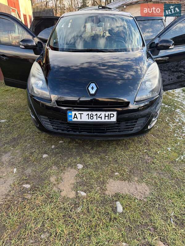 Мінівен Renault Grand Scenic 2011 в Івано-Франківську