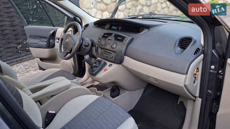 Минивэн Renault Grand Scenic 2005 в Луцке