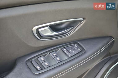 Минивэн Renault Grand Scenic 2019 в 