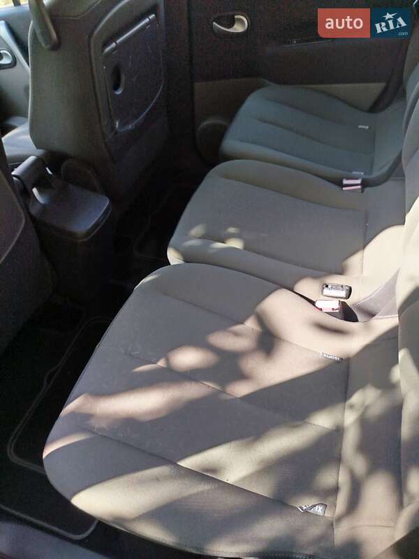 Минивэн Renault Grand Scenic 2008 в Каневе фото 21 Минивэн Renault Grand Scenic 2008 в Каневе