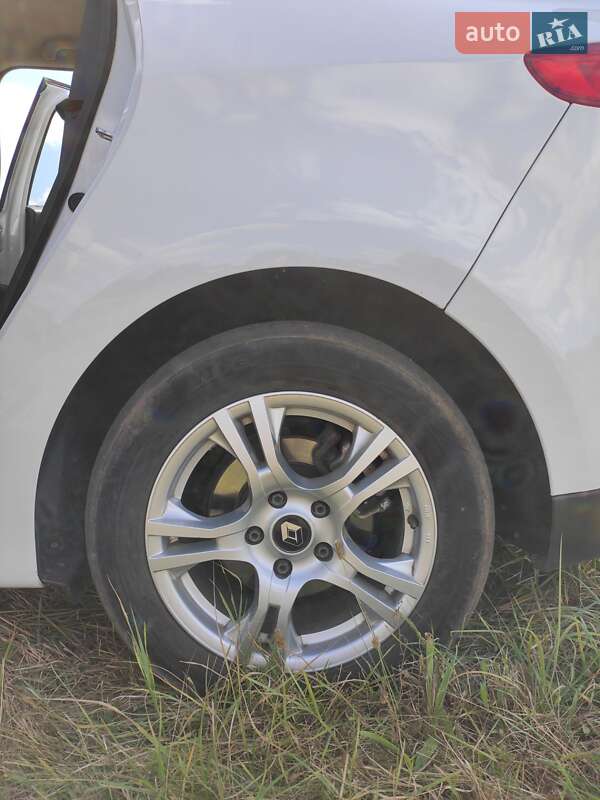 Минивэн Renault Grand Scenic 2013 в Ромнах