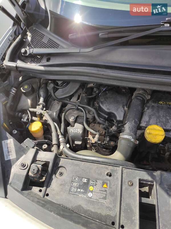 Минивэн Renault Grand Scenic 2013 в Ромнах