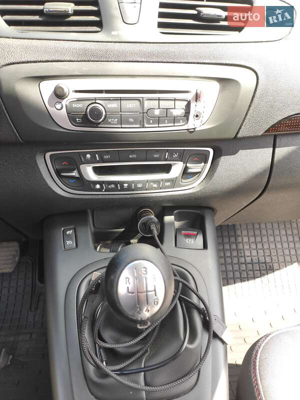 Минивэн Renault Grand Scenic 2013 в Ромнах