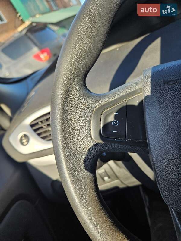 Минивэн Renault Grand Scenic 2016 в Виннице