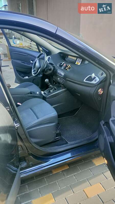 Минивэн Renault Grand Scenic 2010 в Луцке фото 6 Минивэн Renault Grand Scenic 2010 в Луцке