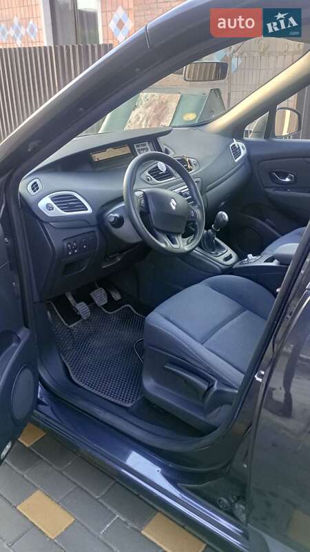 Минивэн Renault Grand Scenic 2010 в Луцке фото 16 Минивэн Renault Grand Scenic 2010 в Луцке