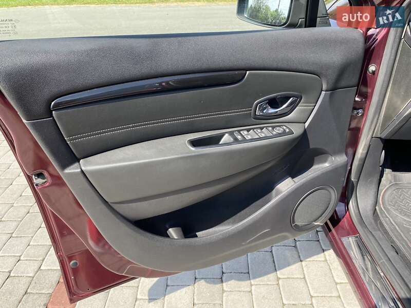 Минивэн Renault Grand Scenic 2013 в Староконстантинове