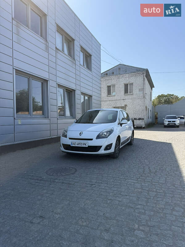 Мінівен Renault Grand Scenic 2011 в Дніпрі