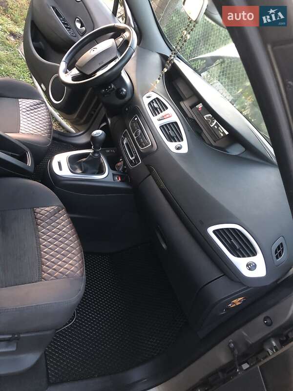 Минивэн Renault Grand Scenic 2009 в Бурштыне