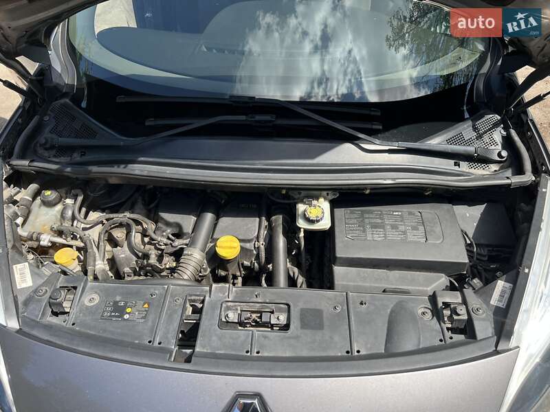 Минивэн Renault Grand Scenic 2012 в Кременчуге