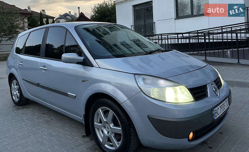 Renault Grand Scenic 2004
