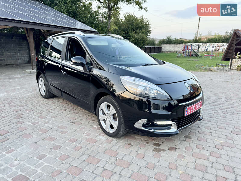 Минивэн Renault Grand Scenic 2014 в 