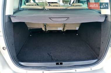 Минивэн Renault Grand Scenic 2011 в 