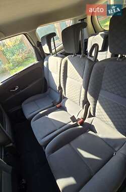 Минивэн Renault Grand Scenic 2009 в 