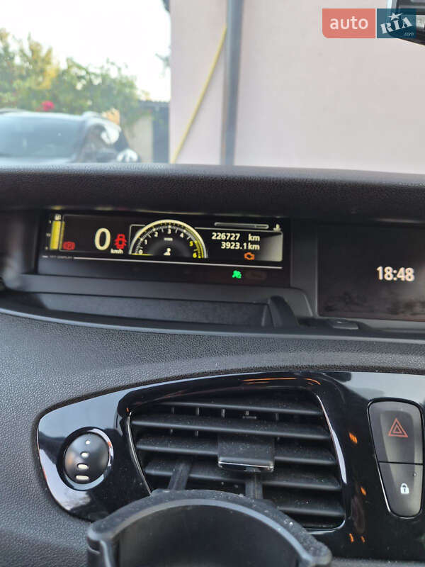 Мінівен Renault Grand Scenic 2015 в Старокостянтинові фото 4 Мінівен Renault Grand Scenic 2015 в Старокостянтинові