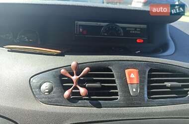 Мінівен Renault Grand Scenic 2009 в 
