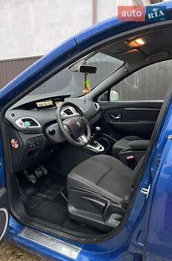 Минивэн Renault Grand Scenic 2010 в 