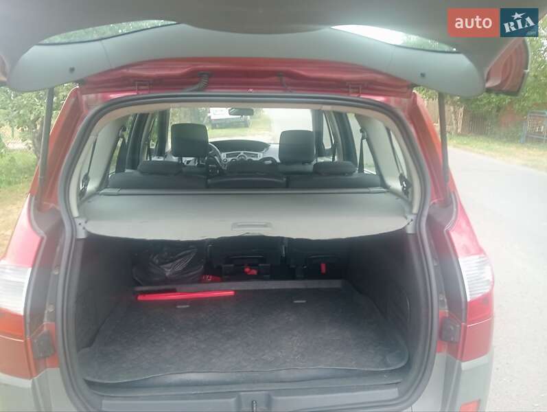 Минивэн Renault Grand Scenic 2006 в Луцке