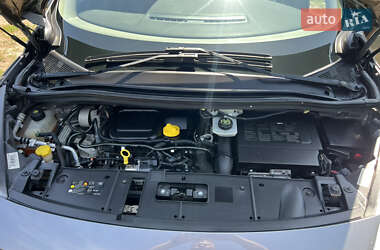 Минивэн Renault Grand Scenic 2015 в 