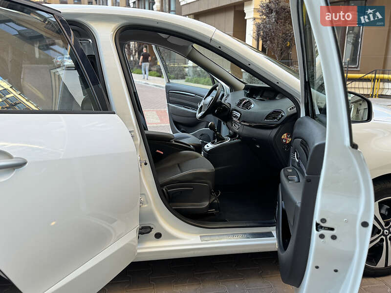 Минивэн Renault Grand Scenic 2011 в Киеве