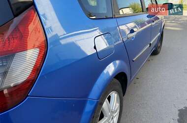 Минивэн Renault Grand Scenic 2005 в 
