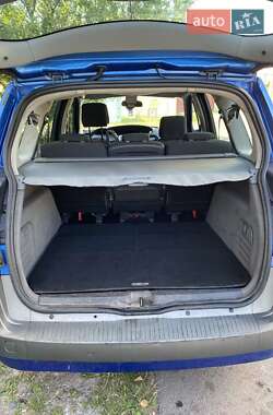 Минивэн Renault Grand Scenic 2005 в 