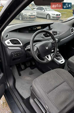 Минивэн Renault Grand Scenic 2011 в 