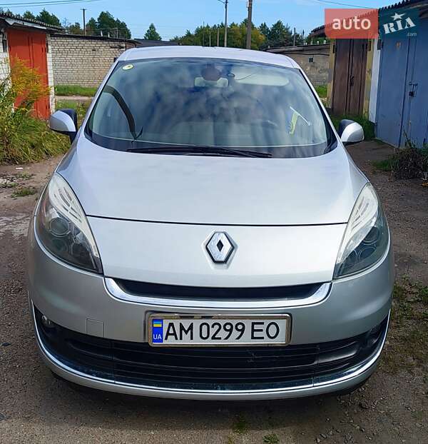 Renault Grand Scenic 2012