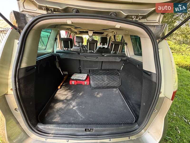 Минивэн Renault Grand Scenic 2013 в Банилове