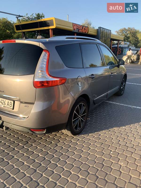 Минивэн Renault Grand Scenic 2014 в Каменском