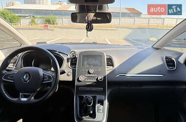 Минивэн Renault Grand Scenic 2017 в 