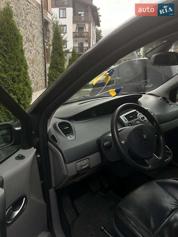 Минивэн Renault Grand Scenic 2004 в Киеве