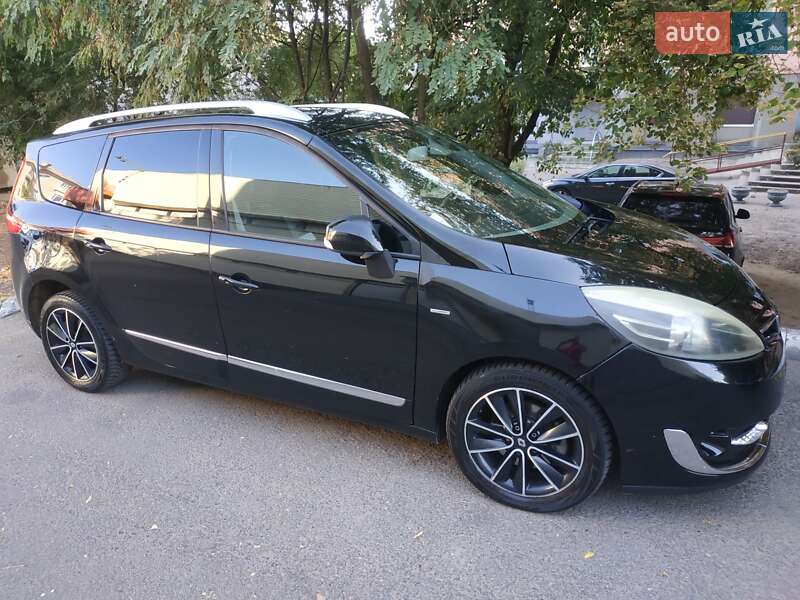 Renault Grand Scenic 2013