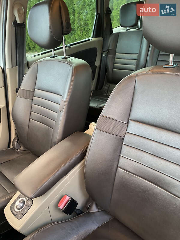 Мінівен Renault Grand Scenic 2011 в Луцьку