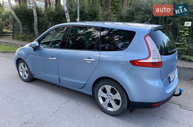Минивэн Renault Grand Scenic 2010 в 