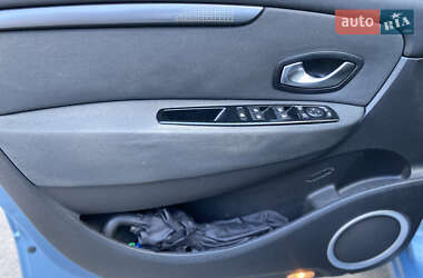 Минивэн Renault Grand Scenic 2010 в 