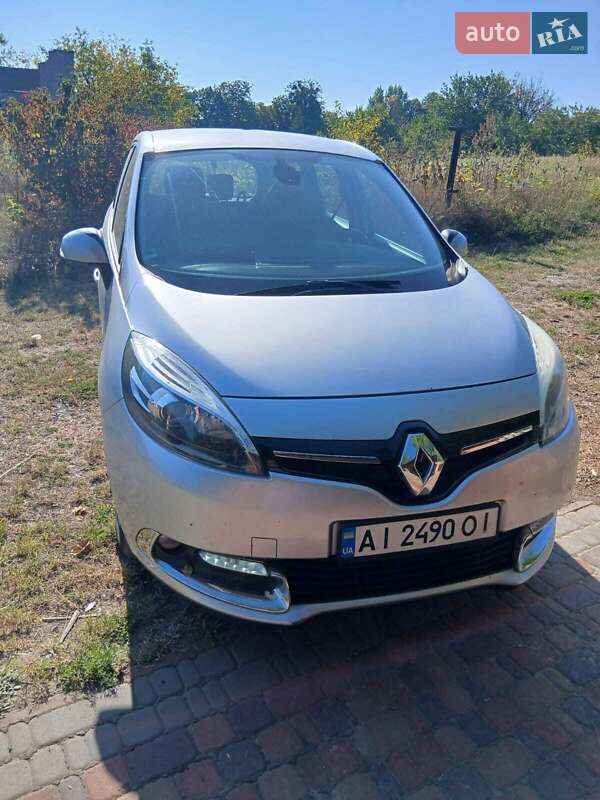 Renault Grand Scenic 2013