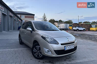 Мінівен Renault Grand Scenic 2011 в Івано-Франківську