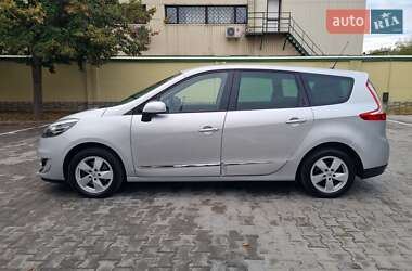 Минивэн Renault Grand Scenic 2012 в 
