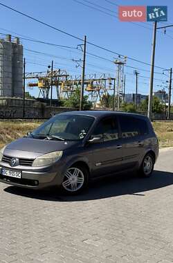 Минивэн Renault Grand Scenic 2004 в 