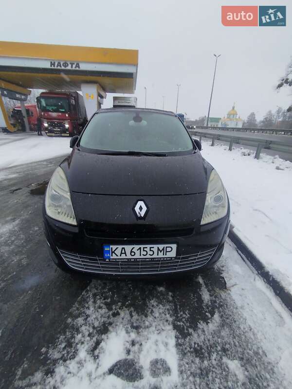 Минивэн Renault Grand Scenic 2010 в Киеве