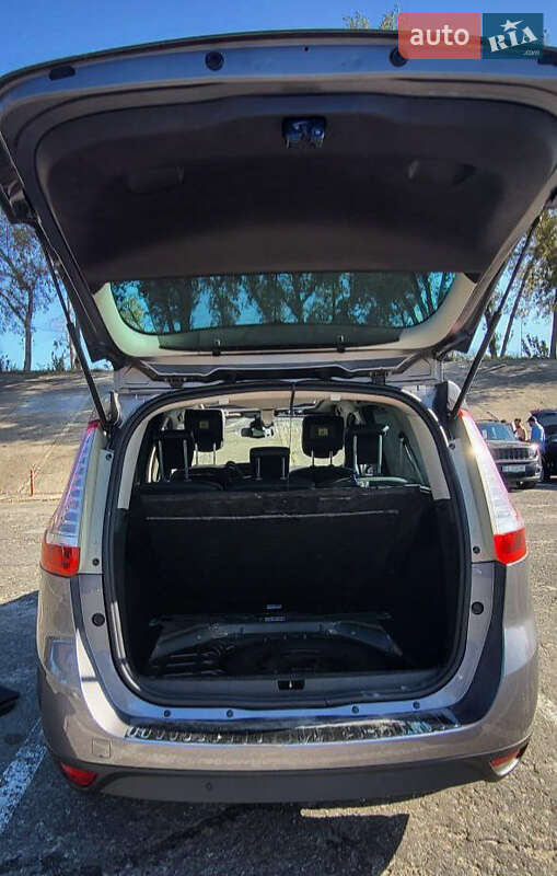 Минивэн Renault Grand Scenic 2016 в Киеве